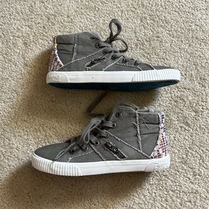 NEW Blowfish women's grey embroidered high tops size 7